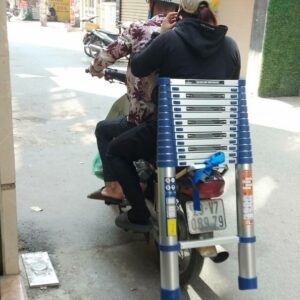 Thang nhôm rút đơn 5m màu xanh
