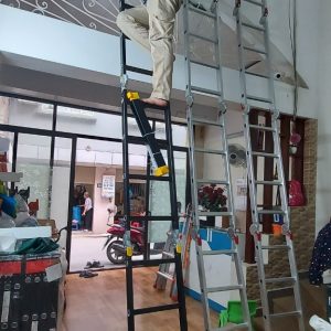 Thang nhôm chữ m 6,8m NINDA đen chân thẳng - Ảnh 5