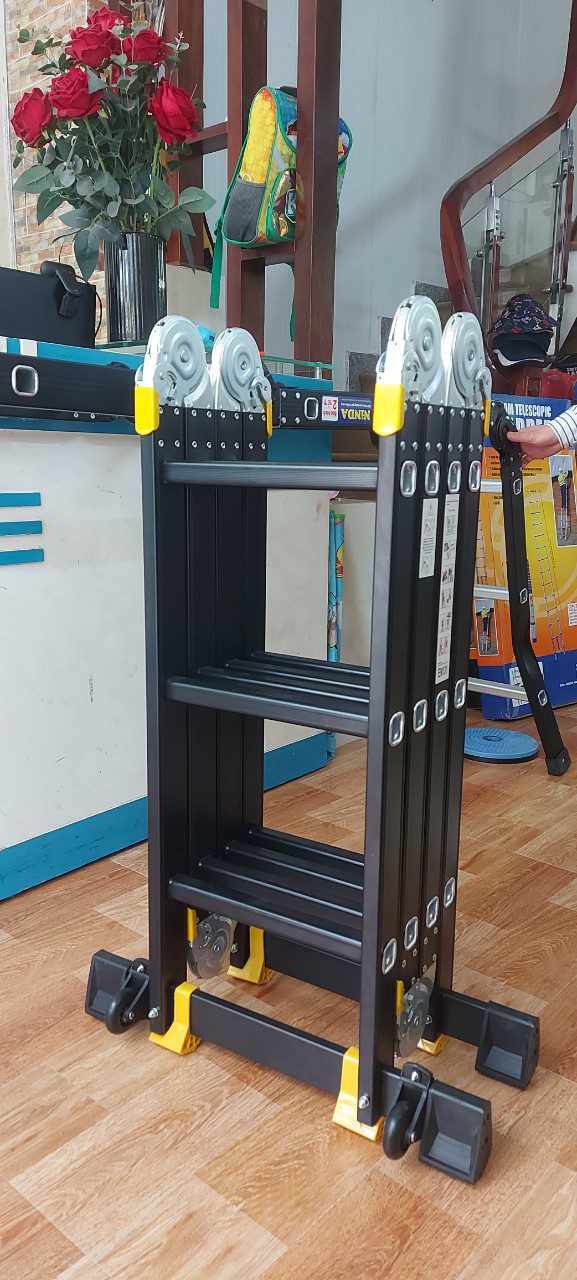 Thang nhôm chữ m 3,7m NINDA chân thẳng