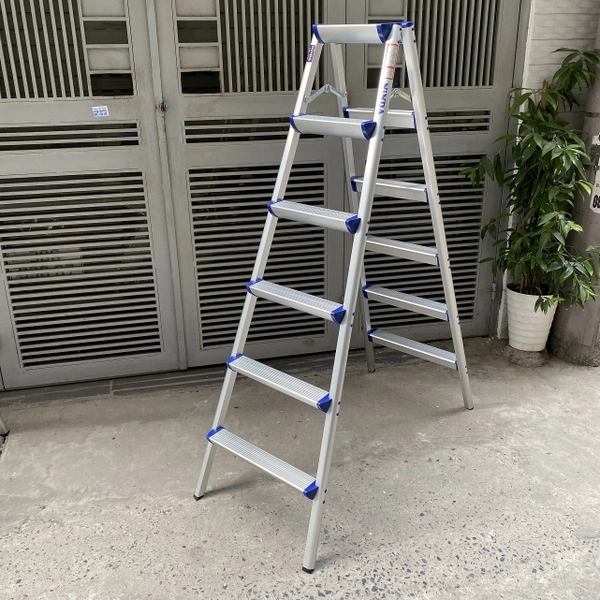 Thang nhôm gấp chữ A 6 bậc NINDA